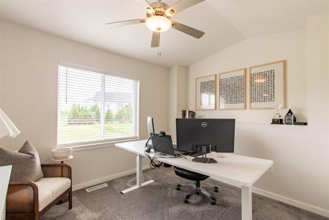 201 Dogwood Lane Tiffin IA 52340