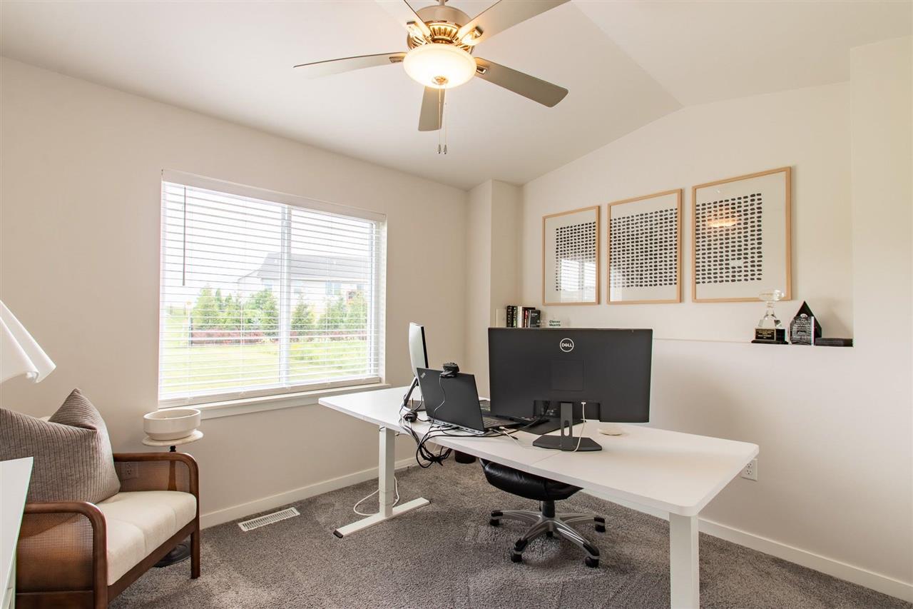 201 Dogwood Lane Tiffin IA 52340