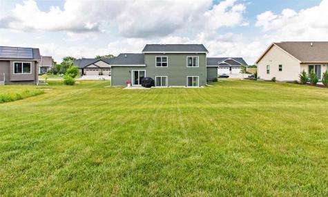 201 Dogwood Lane Tiffin IA 52340