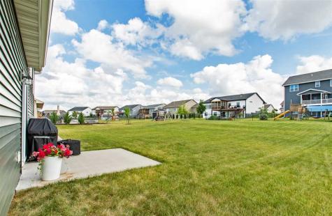 201 Dogwood Lane Tiffin IA 52340