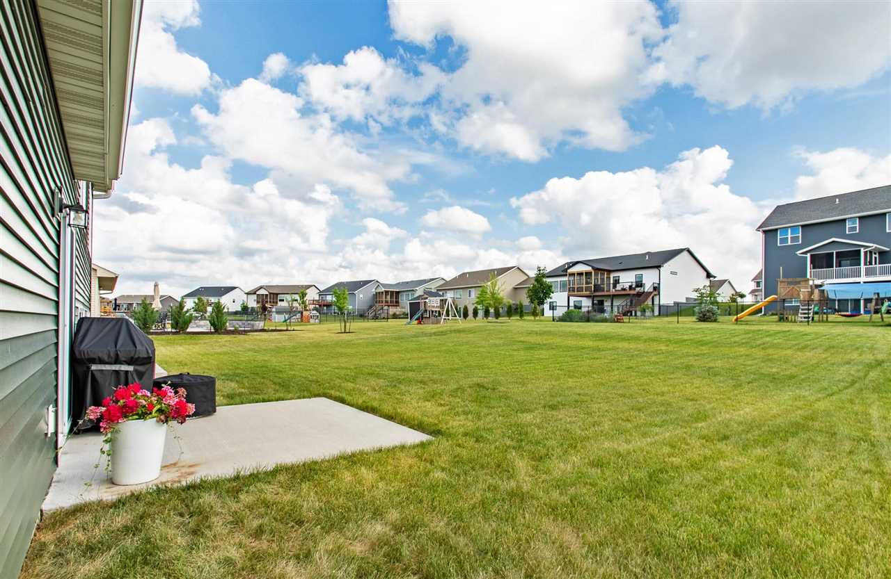 201 Dogwood Lane Tiffin IA 52340