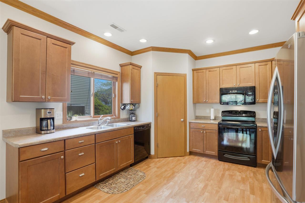 2934 Sterling Drive Iowa City IA 52240