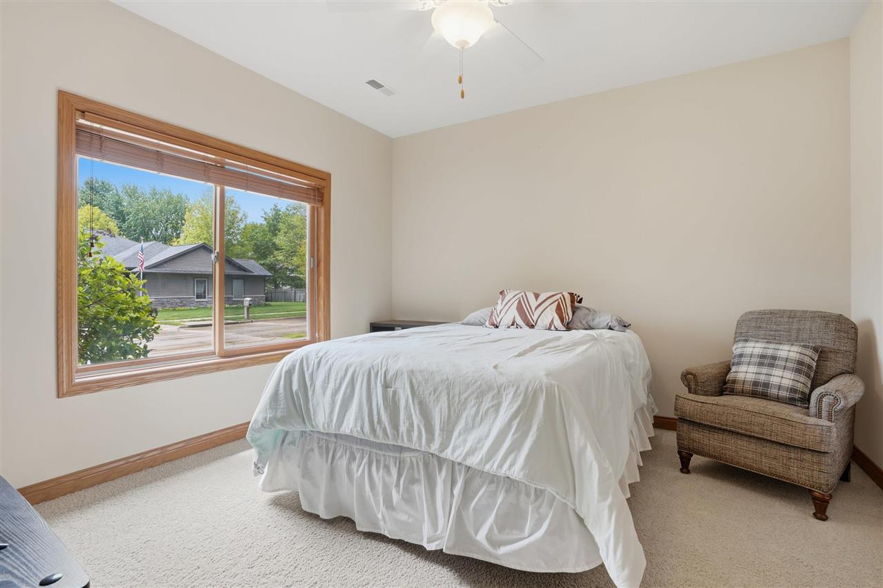 2934 Sterling Drive Iowa City IA 52240