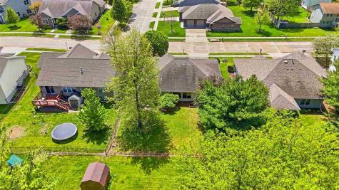 2934 Sterling Drive Iowa City IA 52240