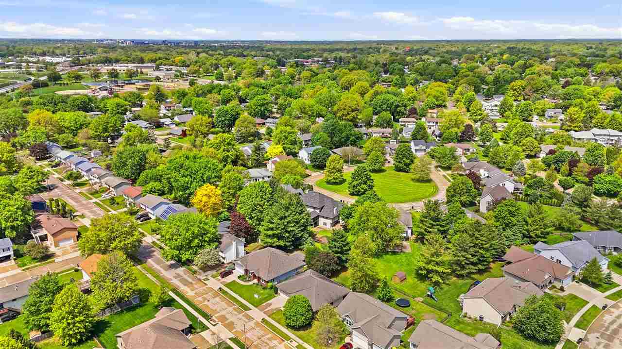 2934 Sterling Drive Iowa City IA 52240