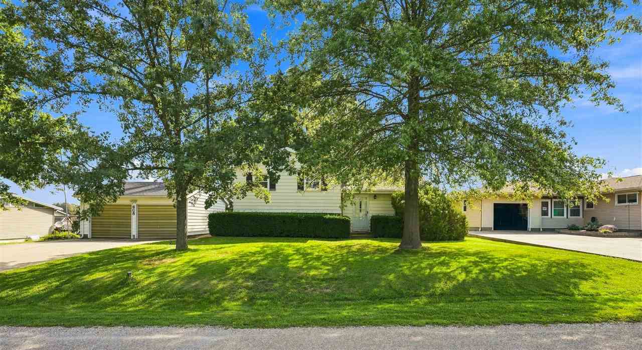608 S 12th Avenue Washington IA 52353