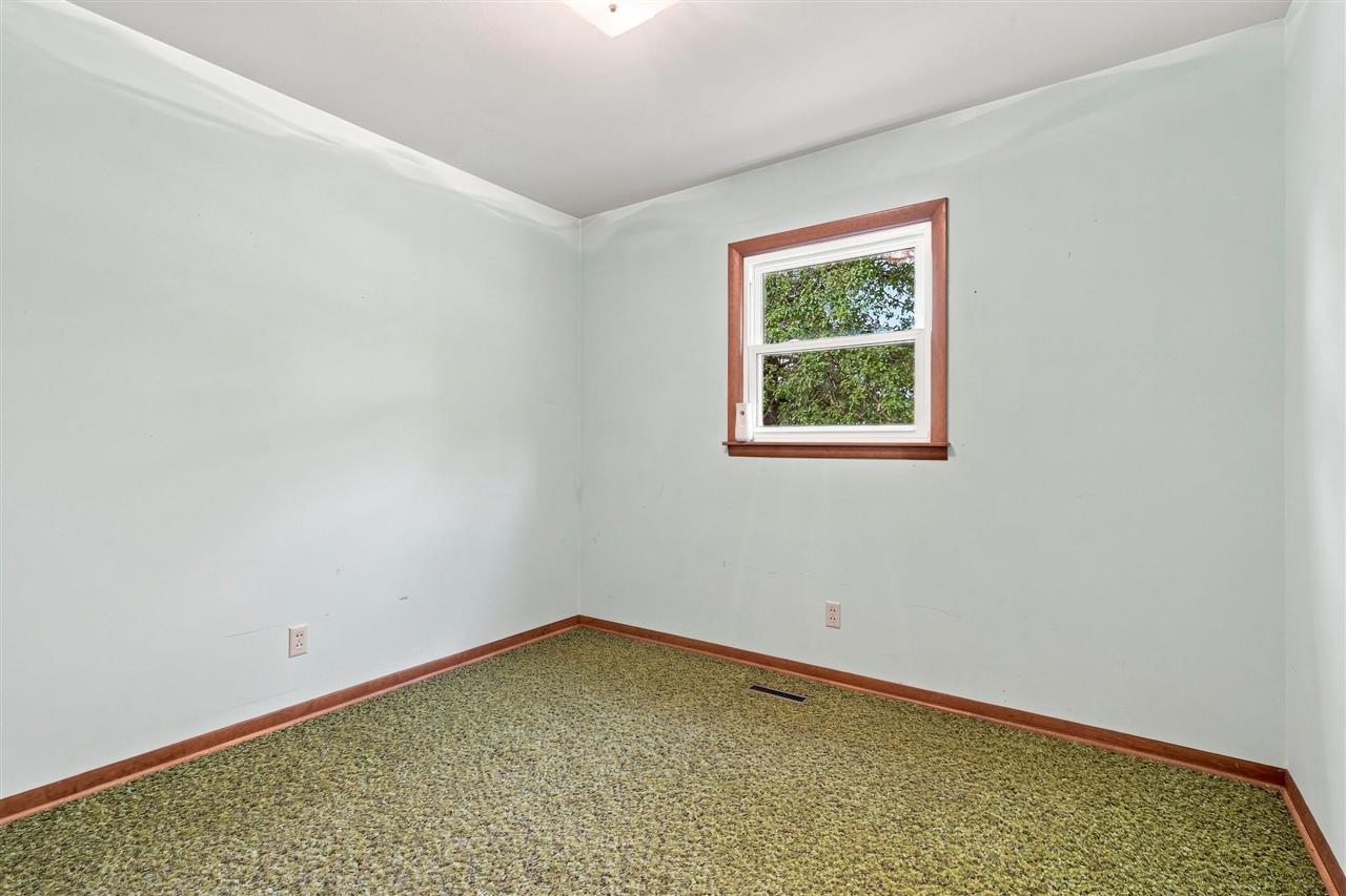 608 S 12th Avenue Washington IA 52353