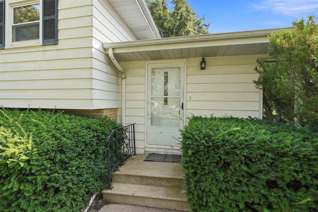 608 S 12th Avenue Washington IA 52353