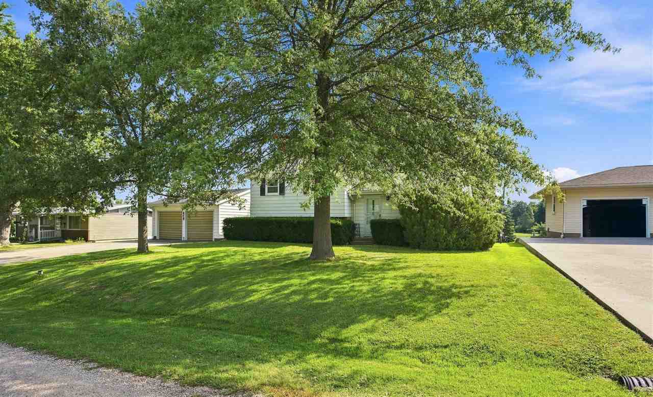 608 S 12th Avenue Washington IA 52353