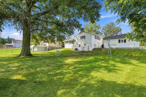 608 S 12th Avenue Washington IA 52353