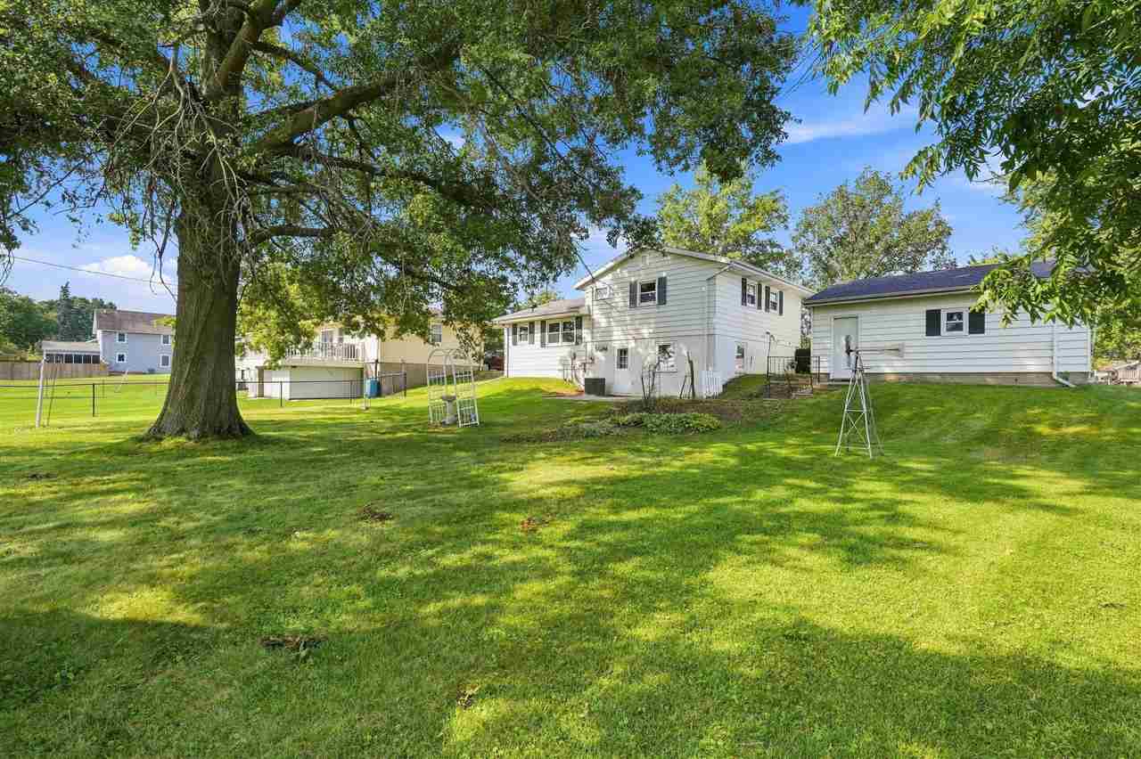 608 S 12th Avenue Washington IA 52353