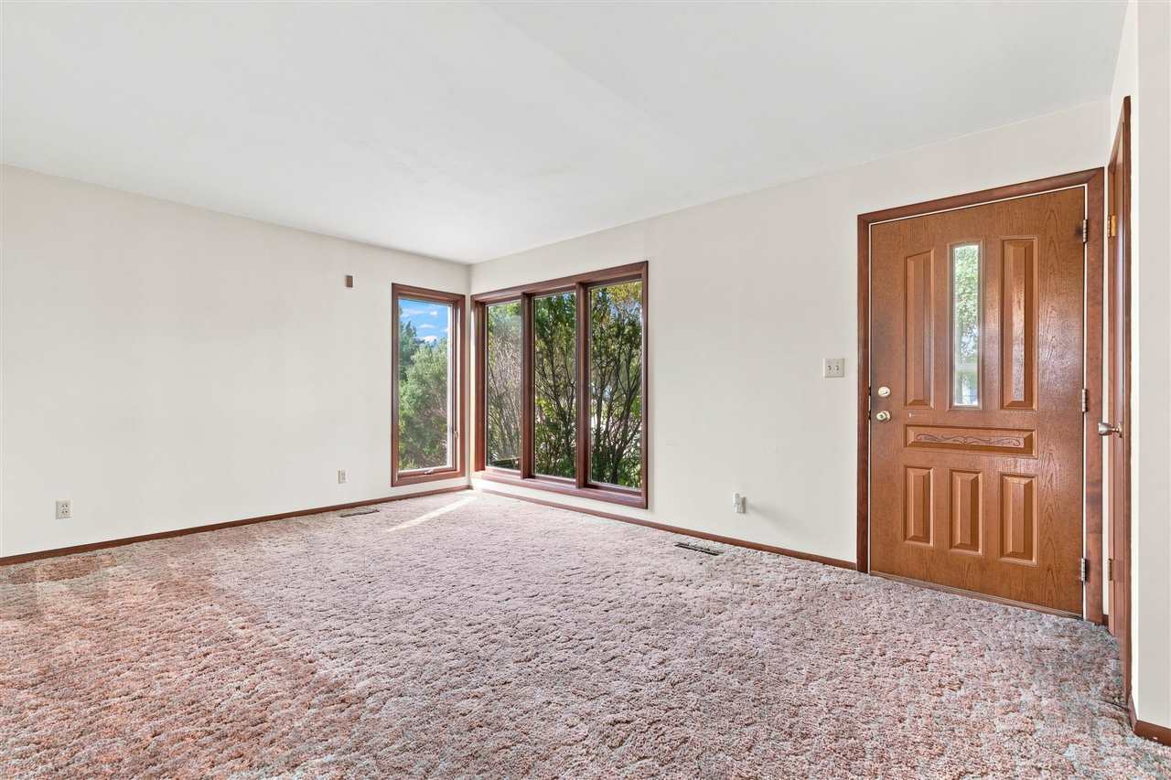 608 S 12th Avenue Washington IA 52353