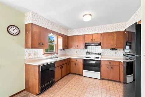 608 S 12th Avenue Washington IA 52353