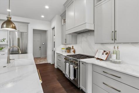 405 Macbride Trail Solon IA 52333