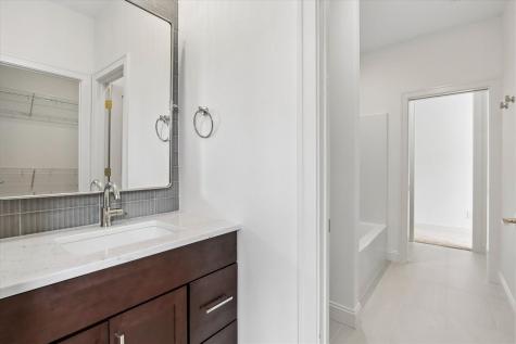 405 Macbride Trail Solon IA 52333