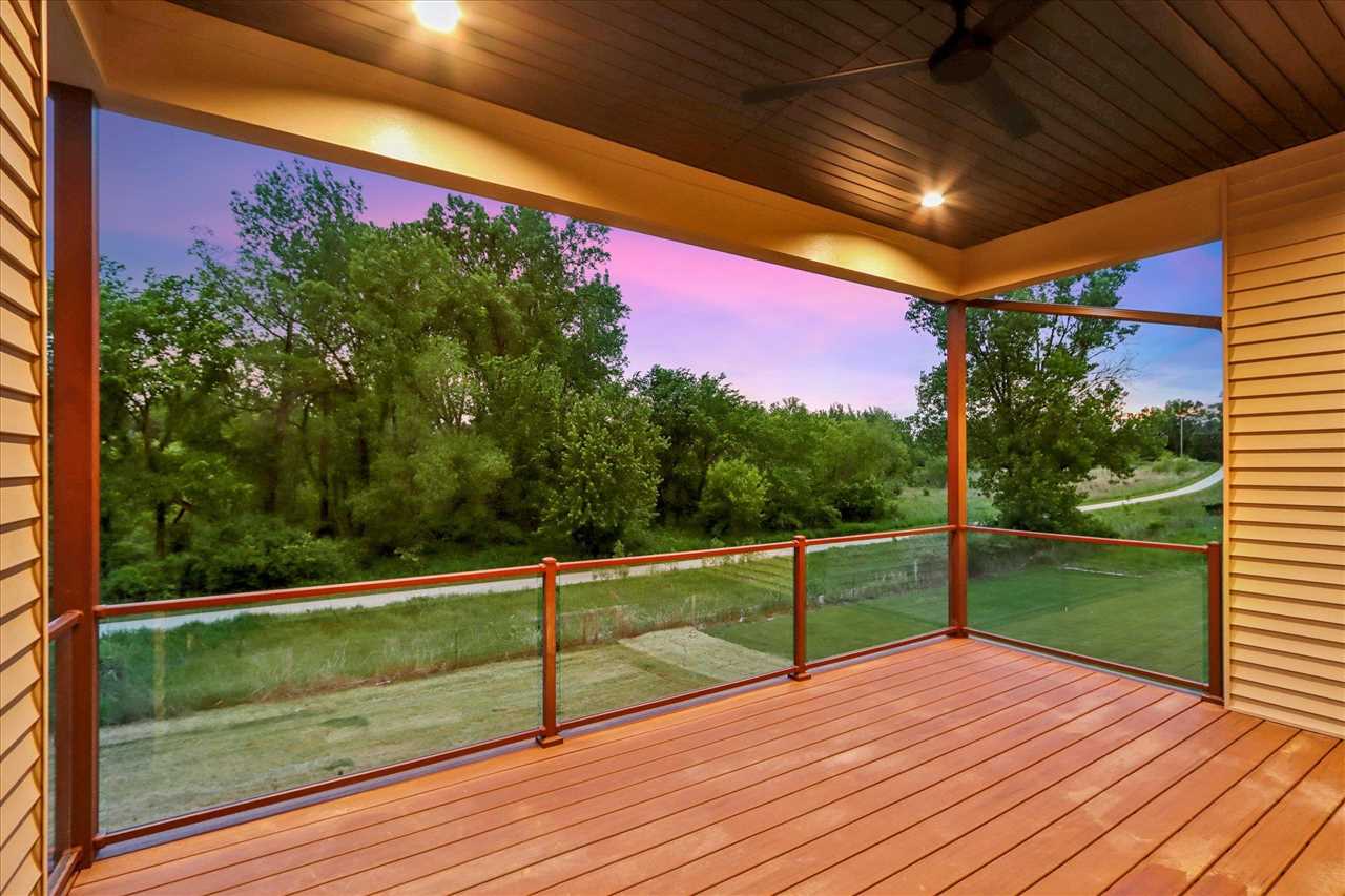405 Macbride Trail Solon IA 52333