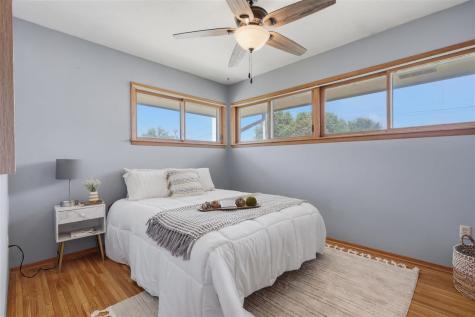 410 N Elm Street Riverside IA 52327