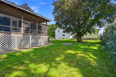 410 N Elm Street Riverside IA 52327