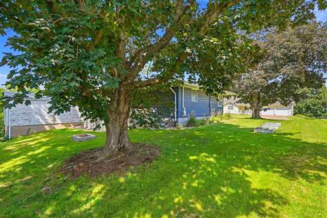 410 N Elm Street Riverside IA 52327