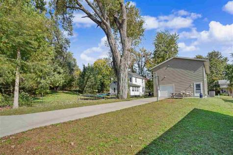 1131 16th Street SE Cedar Rapids IA 52403