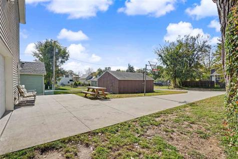1131 16th Street SE Cedar Rapids IA 52403