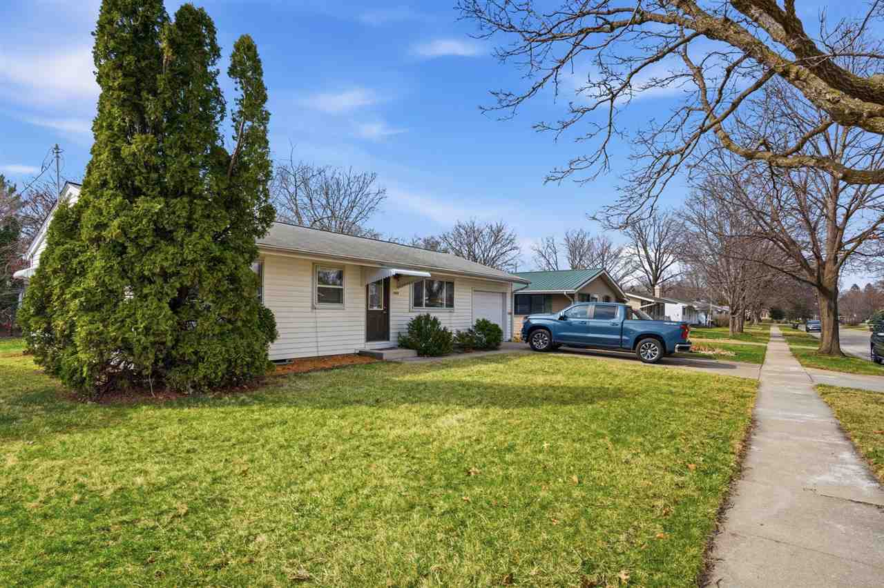 1429 Spruce Street Iowa City IA 52240