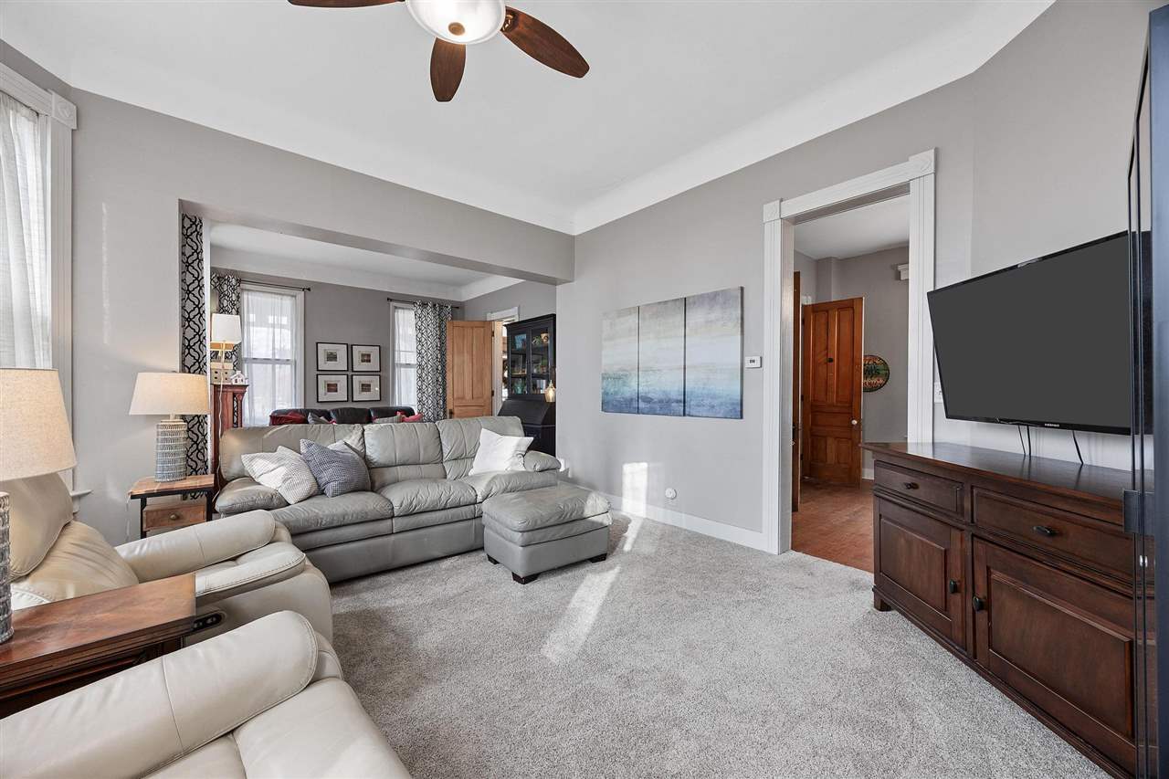320 East Street Tipton IA 52772