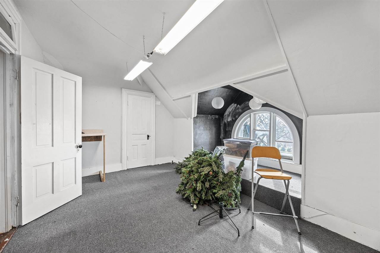 320 East Street Tipton IA 52772