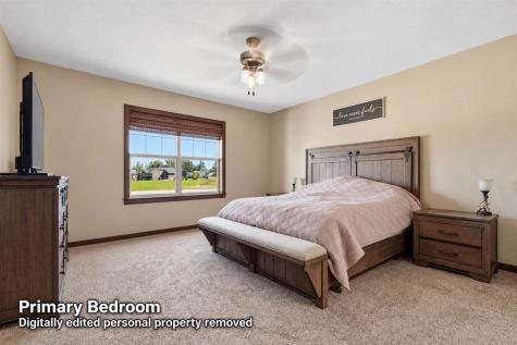 9365 Feather Ridge Way Cedar Rapids IA 52411