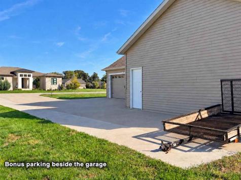 9365 Feather Ridge Way Cedar Rapids IA 52411