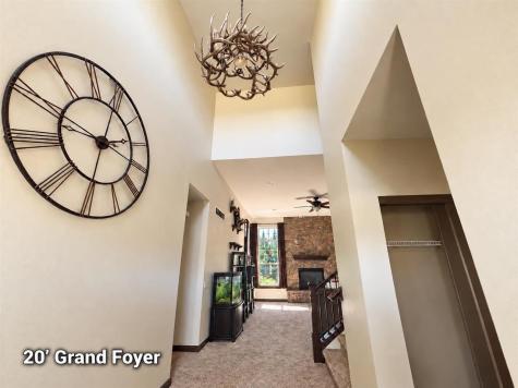 9365 Feather Ridge Way Cedar Rapids IA 52411