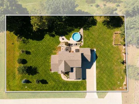 9365 Feather Ridge Way Cedar Rapids IA 52411