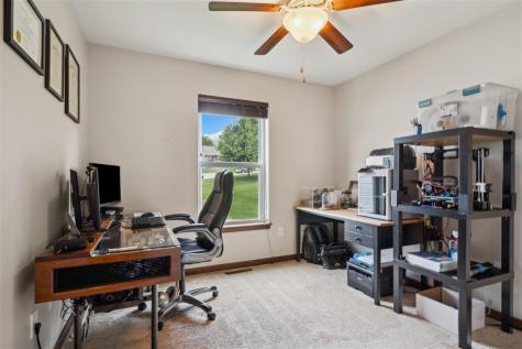 868 Mccollister Court Iowa City IA 52240