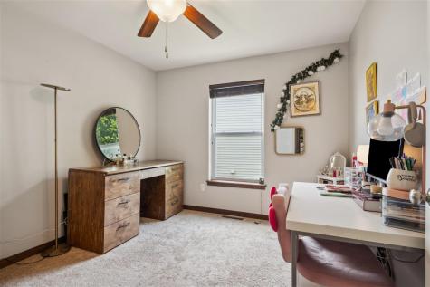 868 Mccollister Court Iowa City IA 52240
