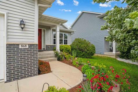 868 Mccollister Court Iowa City IA 52240