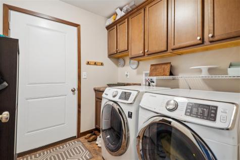 868 Mccollister Court Iowa City IA 52240