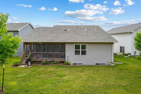 868 Mccollister Court Iowa City IA 52240