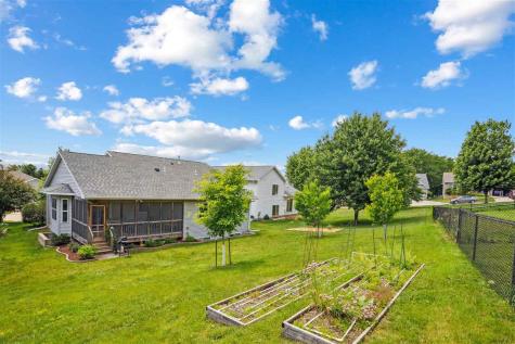 868 Mccollister Court Iowa City IA 52240