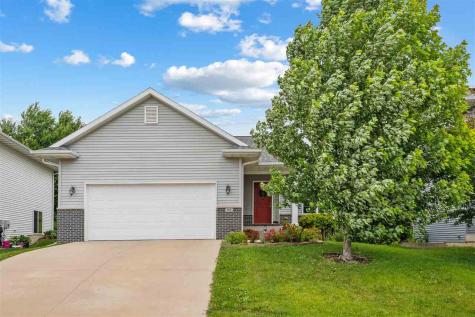 868 Mccollister Court Iowa City IA 52240