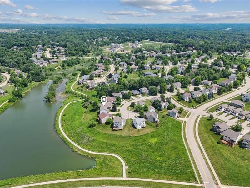 505 Avalon Place Coralville IA 52241