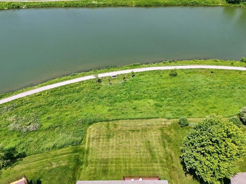 505 Avalon Place Coralville IA 52241