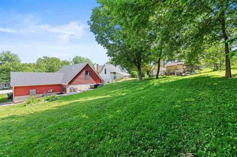 328 N Downey West Branch IA 52358