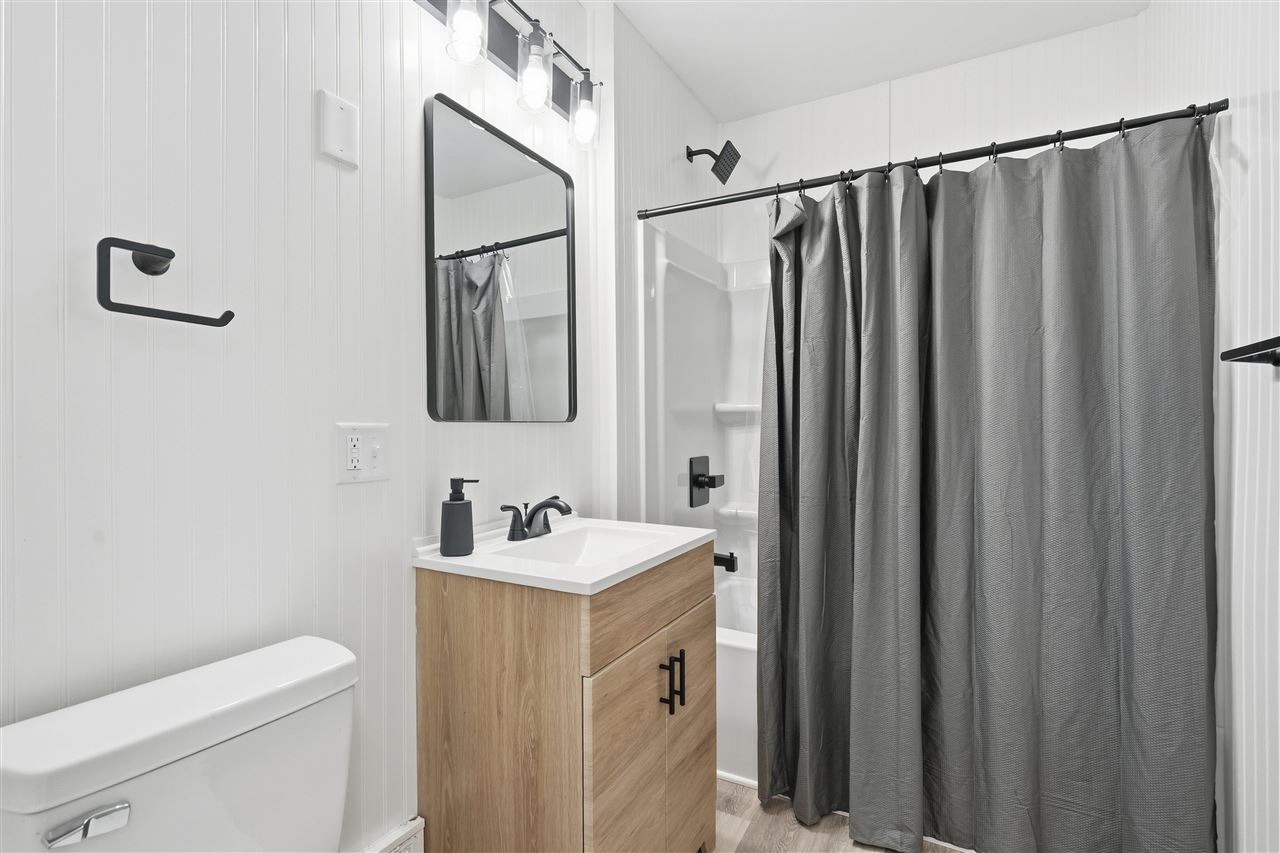 1144 C Avenue NW Cedar Rapids IA 52405