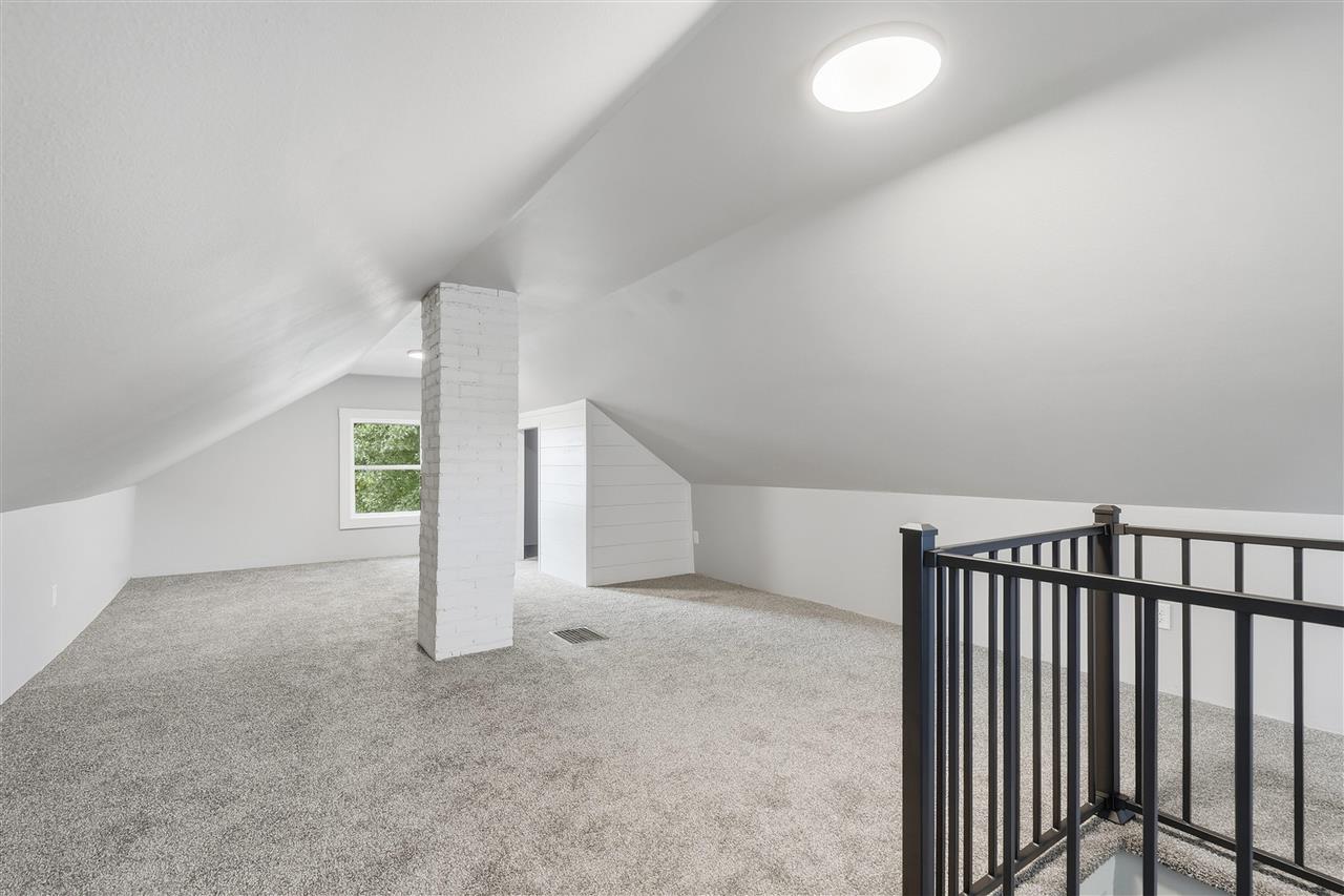 1144 C Avenue NW Cedar Rapids IA 52405
