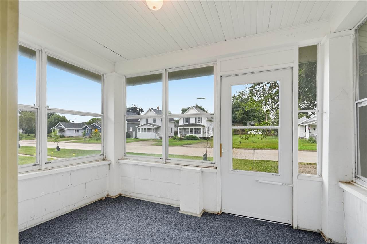 1144 C Avenue NW Cedar Rapids IA 52405