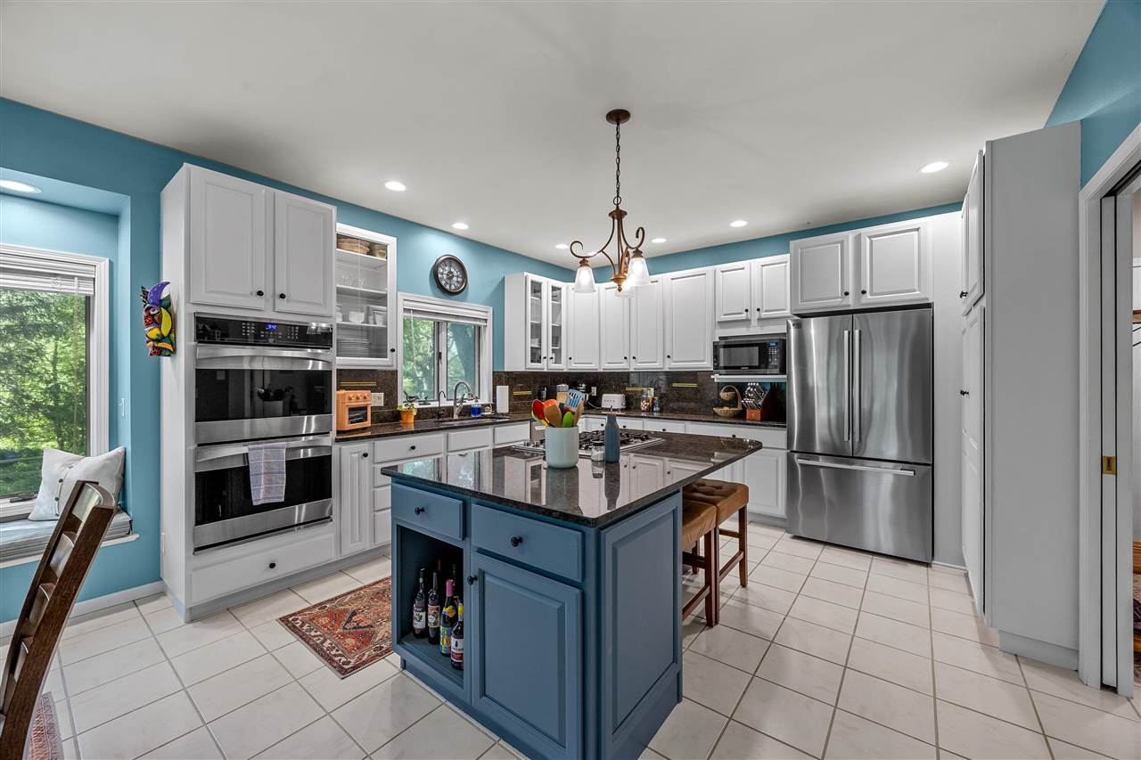 42 Kensington Court Iowa City IA 52245