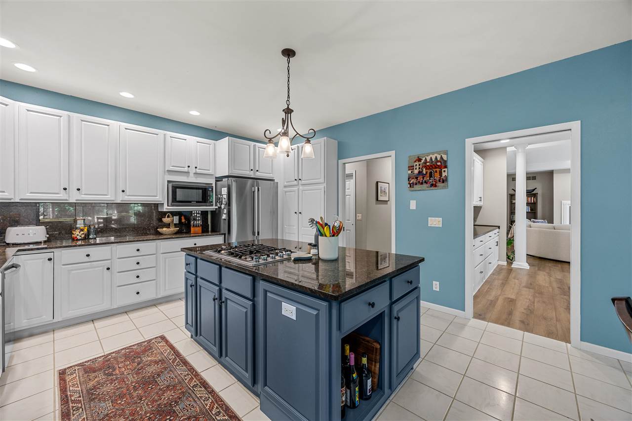 42 Kensington Court Iowa City IA 52245