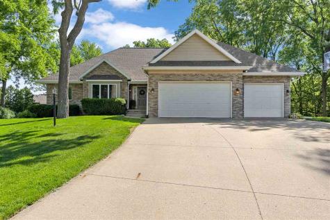 42 Kensington Court Iowa City IA 52245