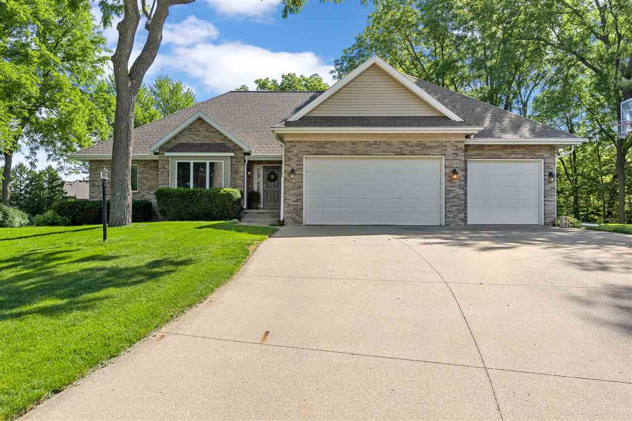 42 Kensington Court Iowa City IA 52245
