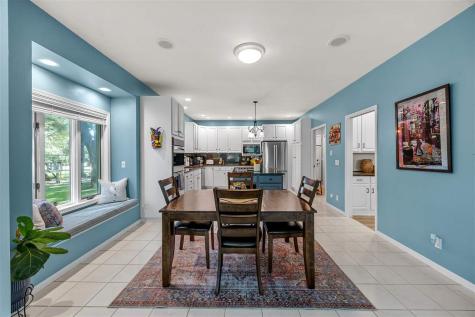 42 Kensington Court Iowa City IA 52245